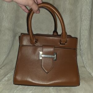 Elegant Brown Leather Handbag